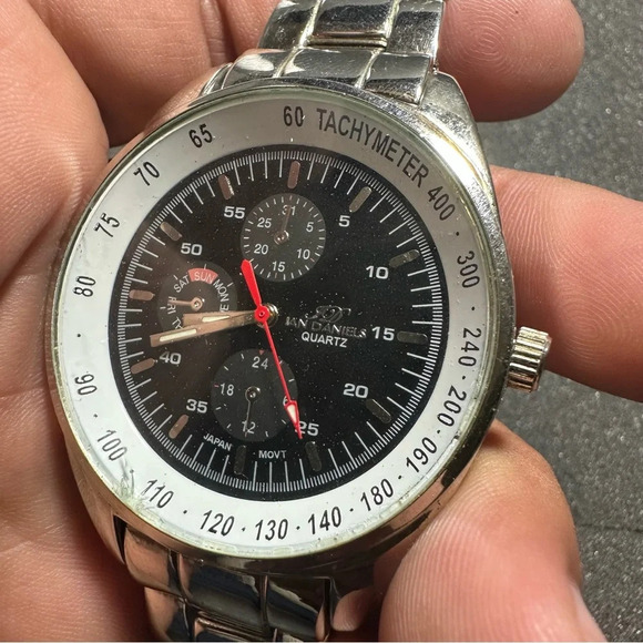 Ian Daniels Mens Quartz Wrist Watch Silver Tone Working Cracked Glass - Picture 11 of 11